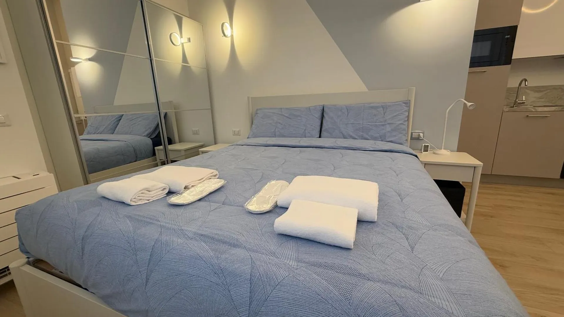 Mariposa Milano Pta Venezia Via Menotti Apartment Italy